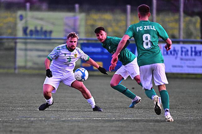 Bild 5: FC Zell siegt mit 5:0 beim SV Herten – und wir haben Bilder!