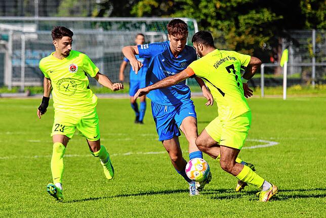 Bild 6: Die besten Bilder der Partie zwischen dem TSV Singen und dem FC Neustadt