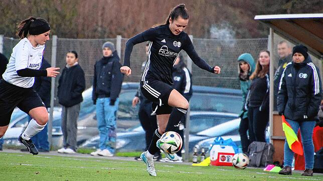 Doppel-Torschützin: Karlien Tits – hier ein Archivfoto – erzielte wie Anna-Lisa Butowski im Hochrhein-Derby zwei Tore für den SC ...