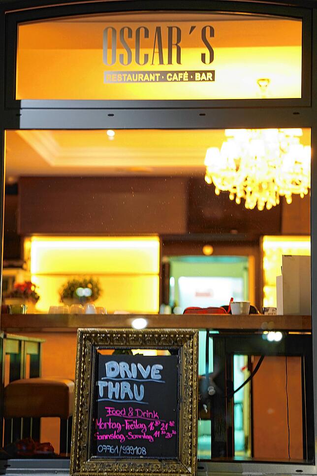 Das Oscar‘s in Bad Säckingen bietet einen Drive-Thru-Service an: Vorfahren, abholen, genießen lautet die Devise. Bild: Verena Wehrle