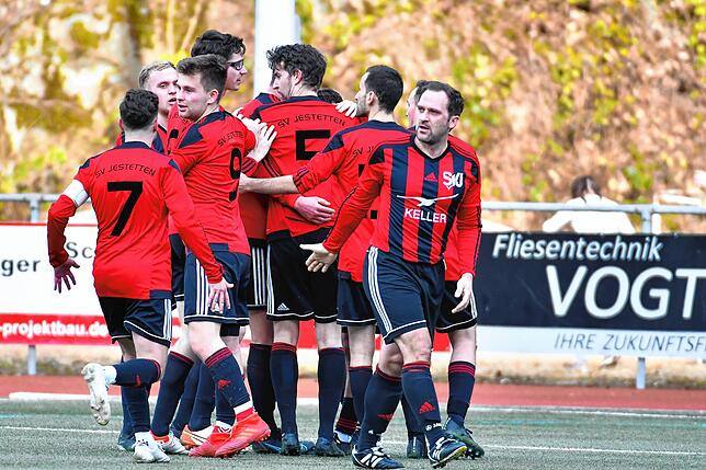 Bild 1: FC Schönau kassiert gegen SV Jestetten die erste Heimpleite seit 554 Tagen &ndash; und wir haben Bilder!