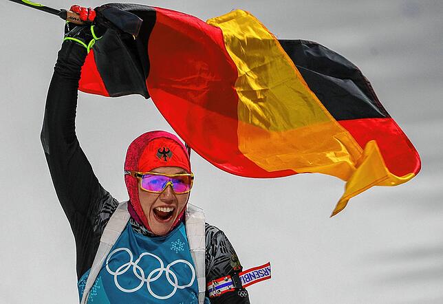 Bei den Olympischen Spielen 2018 in Südkorea jubelte Laura Dahlmeier über die zweite Goldmedaille.