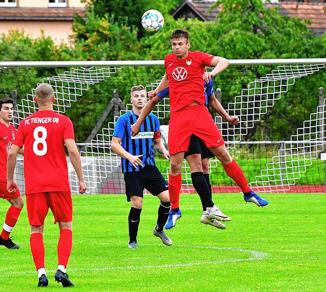 Bild 9: FC Tiengen 08 setzt sich mit 4:3 bei Aufsteiger SG FC Wehr-Brennet durch &ndash; und wir haben Bilder!