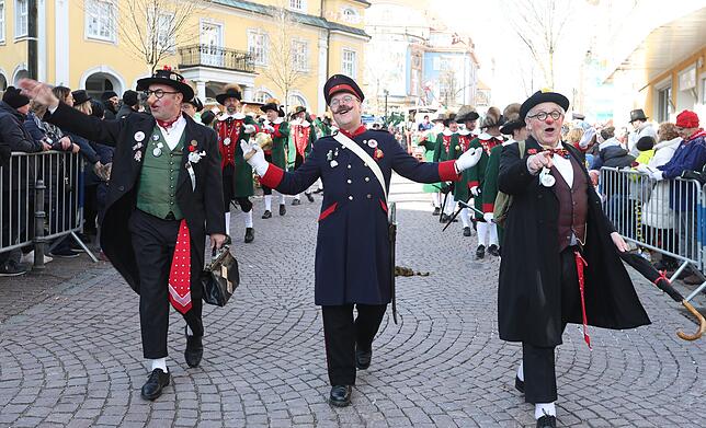 Bild 18: Narren erobern Donaueschingen: Die besten Bilder vom Umzug 2025