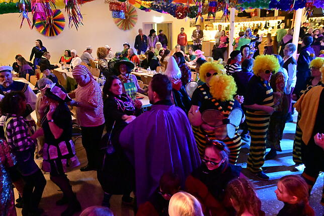 Bild 27: Schmodoball 2025 in St. Georgen: So spektakulär war das Event im Goldenen Auerhahn – Bilder hier!