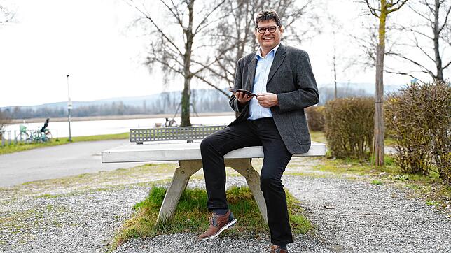 Lorenz Thum testet das gratis WLAN auf dem Campingplatz in Markelfingen.
