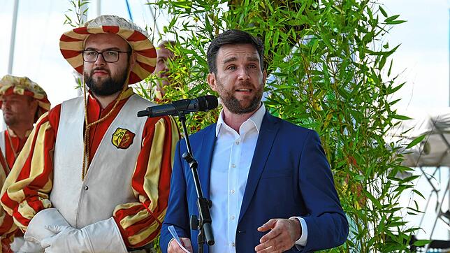 Bild 8: Figurengruppe zum Seehasenjubiläum enthüllt – Die besten Bilder!