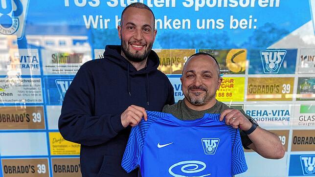 Vereinswechsel: Sportchef Franco Viteritti freut sich auf Neuzugang Alessio Paciulli (links), der zur neuen Saison vom SV Blau-Weiß Murg ...