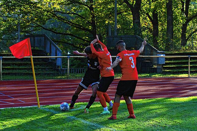 Bild 16: FC 08 Bad Säckingen gewinnt Stadtderby gegen den SV Obersäckingen mit 2:0 &ndash; und wir haben Bilder!