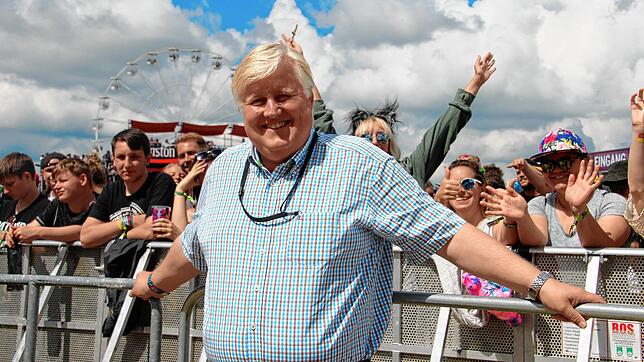 Bürgermeister Hans-Jürgen Osswald beim Southside-Festival. Er tritt nicht mehr zur Wahl an.