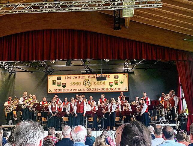 Applaus und Dank für die musikalische Darbietungen standen am Ende des Konzertes