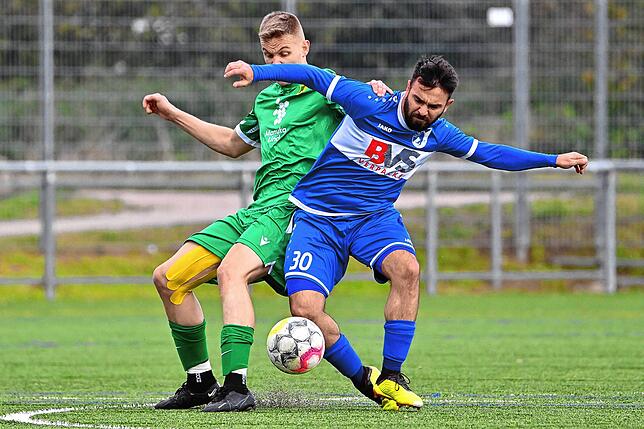 Bild 13: SV Herten besiegt den FC Erzingen mit 3:0 &ndash; und wir haben Bilder!