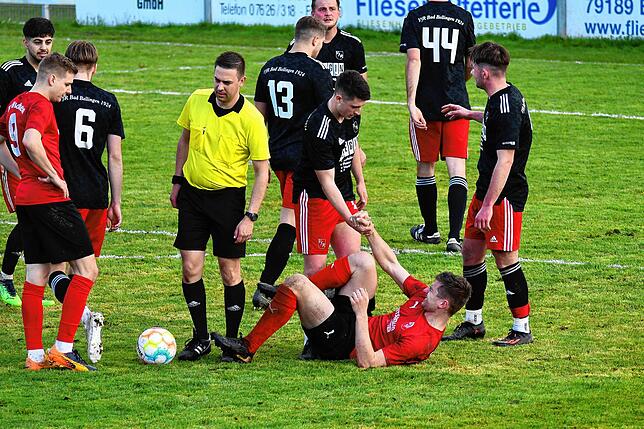 Bild 2: VfR Bad Bellingen besiegt den FC Hochrhein mit 4:1 &ndash; und wir haben Bilder!