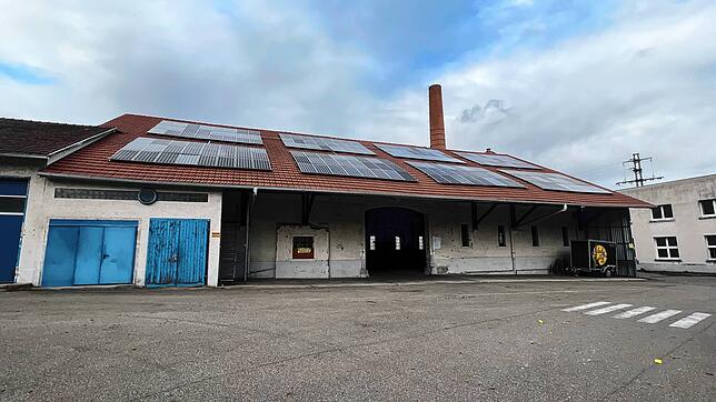 Die alte Baumwollhalle auf dem lauffenmühle Areal wird zur Kulturhalle umgebaut.