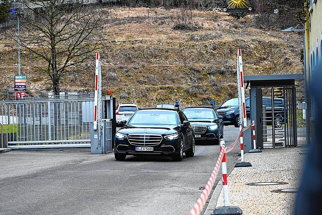 Bild 2: Kanzler Scholz besucht den Hochrhein - das sind die eindrücklichsten Bilder