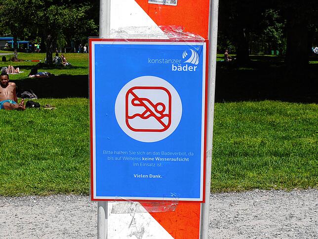 Badeverbot: Aber eben auch sehr höflich formuliert. Das hat vielleicht nicht auf alle Badegäste Eindruck gemacht.