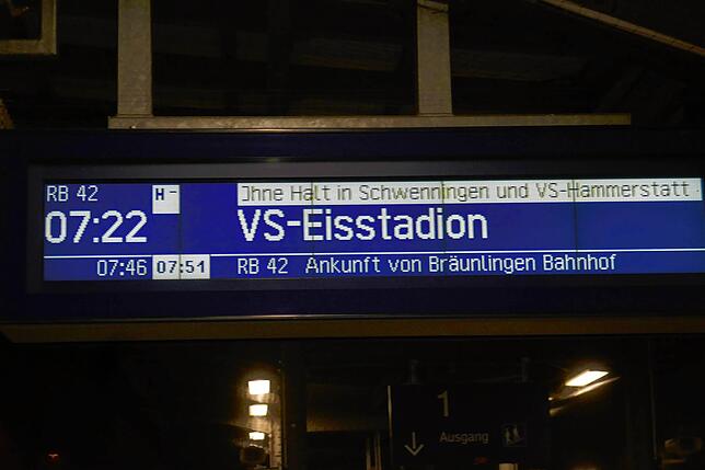 Eine derart fehlerhafte Bahnsteiganzeige löste doch Verwirrung bei den Fahrgästen aus. Tatsächlich fuhr der Zug bis nach Rottweil.