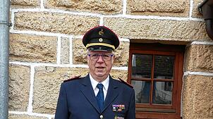 Der 69-jährige Reinhold Engesser, scheidender Vorsitzender des Kreisfeuerwehrverbands Schwarzwald-Baar, war mehr als 30 Jahre in ...