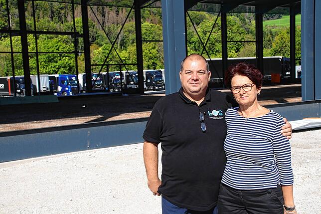 LOG-Chef Rolf Sperisen mit seiner Frau Janina, die in das Projekt im Stühlinger Sulzfeld etwa 4,5 Millionen Euro investiert.