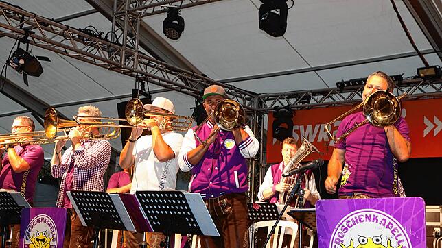 Bild 18: In Konstanz wird das Deutsch-Schweizer Oktoberfest gefeiert