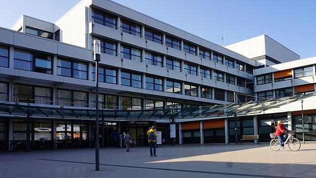 Ärzte vom Klinikum Friedrichshafen wollen am Donnerstag am Warnstreik des Marburger Bundes teilnehmen.