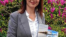 Kulturamtsleiterin Jessica Trombetta freut sich über die Vorteile der Bodenseecard West, die jeder Gast, der Kurtaxe zahlt, erhält. ...