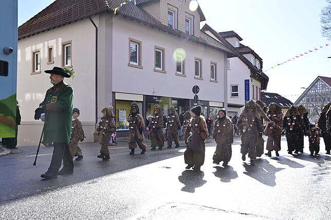 Bild 14: St. Georgen feiert Fasnacht: Kinderumzug mit Elfen, Piraten & Schneemännern – die besten Fotos!