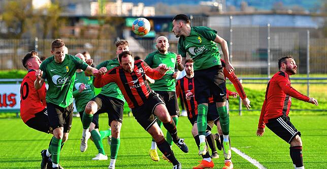 Bild 18: SV Herten besiegt den SV Jestetten im Kellerduell mit 3:2 &ndash; und wir haben Bilder!