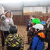 Stallhalfter, Knotenhalfter, englisches Reiterhalfter: Beim Pferde-Schnupper-Nachmittag auf dem Greuthof in Volkertshausen erfuhren die ...