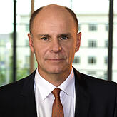 Singens Oberbürgermeister Bernd Häusler hat sich in einem offenen Brief an den baden-württembergischen Ministerpräsidenten Winfried ...