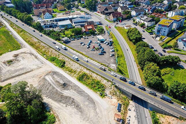 An dieser Stelle wird die neue B33 in den Röhrenbergtunnel führen, am Tunnelportal droht eine Belastung mit Abgasen.