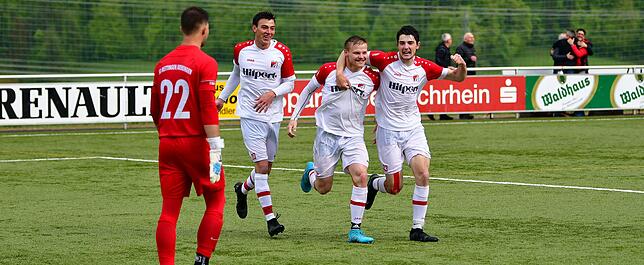 Bild 1: FC RW Weilheim besiegt die SG Mettingen/Krenkingen mit 3:1 &ndash; und wir haben Bilder!