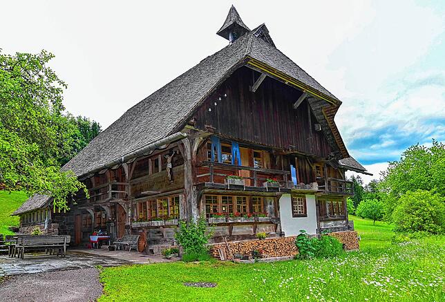 Schwarzwaldidyll. Der denkmalgeschützte Röthenlochhof in Unterkirnach wird 350 Jahre alt.