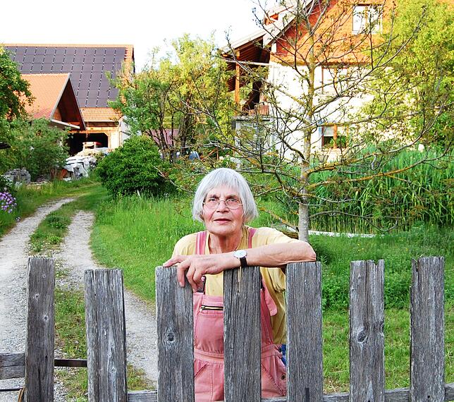 Heidi Alexander aus Vogelsang blickt dem möglichen Kiesabbau positiv entgegen, obwohl sie und ihr Mann betroffen wären.