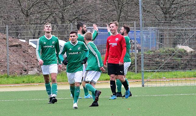 Bild 23: FC Zell besiegt den FC Hochrhein deutlich mit 4:1 &ndash; und wir haben Bilder!