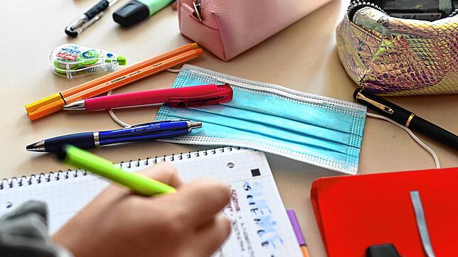 Notbetreuung gibt es für Grundschüler und Kinder bis einschließlich Klasse 7.