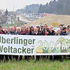 Die Initiatoren des Überlinger Weltackers: Benjamin Fäth, Benedikt Härlin, Martin Hahn, Nikola Patzel, Ilsabé Zucker und Walter Sorms in ...