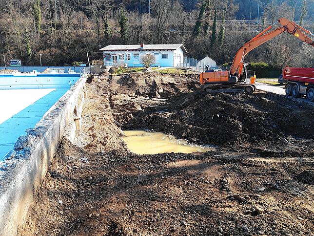 Bild 5: Baggern statt Planschen: Ein Besuch auf der Baustelle im Waldshuter Freibad
