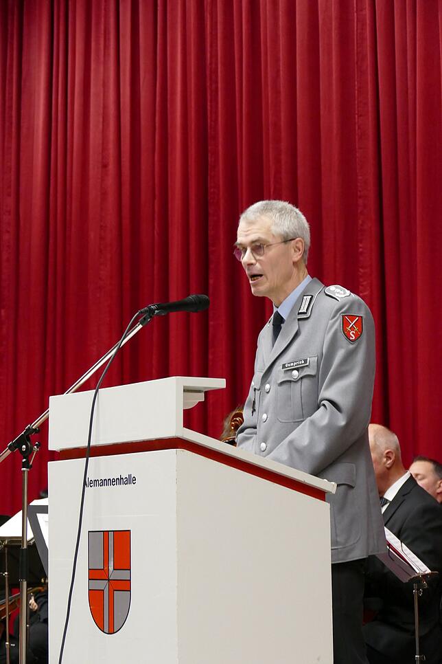 Der neue Standortälteste, Oberst Jochen Gumprich, begrüßte die Gäste.