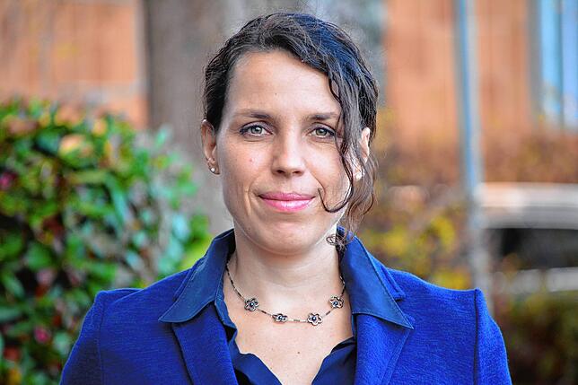 Prof. Dr. Barbara Staehle.