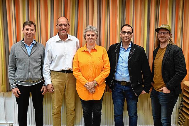 Die Kandidaten der Freien Unabhängigen Wählervereinigung (von links): Ralf Michalski (FUW), Karlheinz Lehmann (FUW), Daniela Jage (FUW), ...