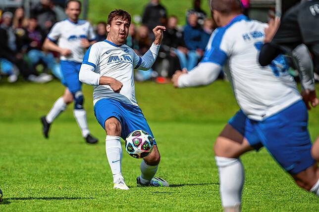 Bild 20: FC Geißlingen gewinnt Küssaburg-Pokal durch 4:3-Sieg gegen den FC Hochrhein &ndash; wir haben Bilder!