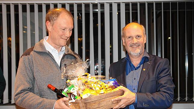 Abschied: Revierförster Wolfgang Walz wechselt in den Ruhestand. In der letzten Sitzung des Gemeinderates wurde er von Bürgermeister ...