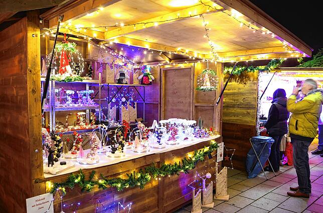 Bild 16: Stimmungsvoller Auftakt des Donaueschinger Adventsmarktes