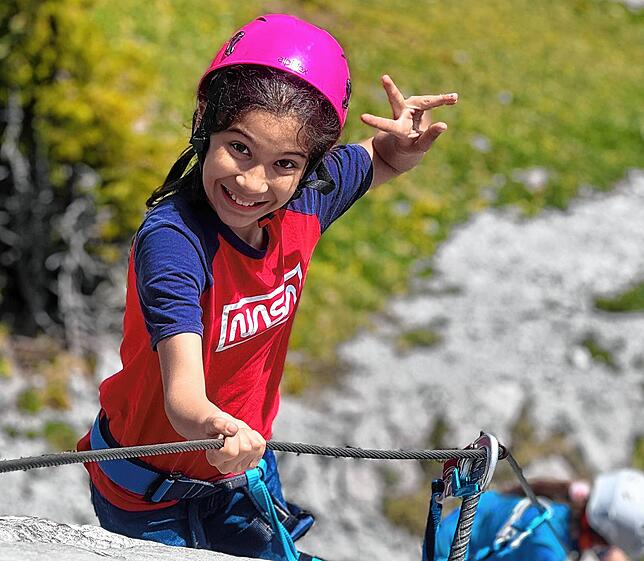 Ausflug in die Schweiz: Alle Vereinskinder der Kletterfreunde haben einen Tag in Engelberg verbracht. Am dortigen Klettersteig zeigt ...