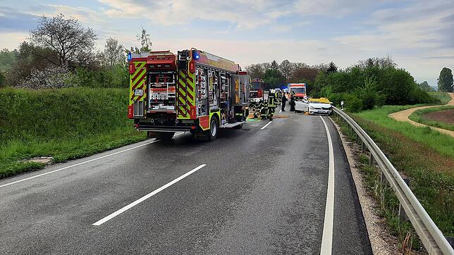 Am Morgen des 5. Mai ist es auf der Westtangente zu einem Unfall gekommen. Die Feuerwehr rückte zur L221 aus und befreite eine Person ...