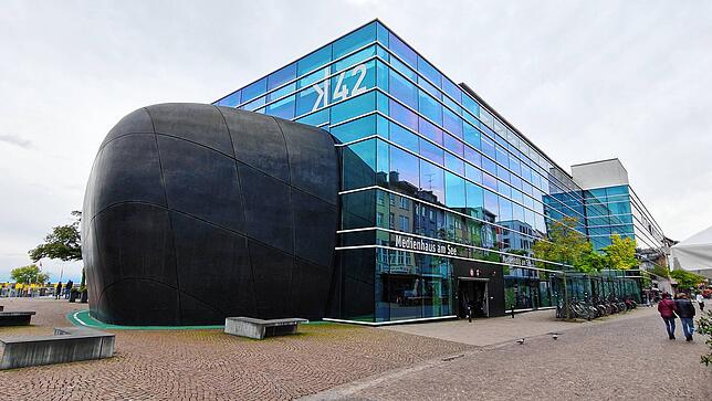 Vorbild für die Gestaltung ist das Medienhaus am See, auch K42 genannt.
