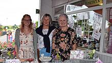 Über 50 Marktstände erwarten die Besucher an den Rosentagen. Allerlei Schönes kann bestaunt und erworben werden. Auch die Tourist-Info ...