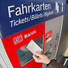 Das 9-Euro-Ticket wird es auch am Bahn-Automaten geben.