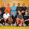 Noch immer fit: Die Männergymnastikgruppe des FC Wallbach mit (hinten von links) Rolf Deklerski, Hugo Zimmermann, Bernhard Huber, Dieter ...